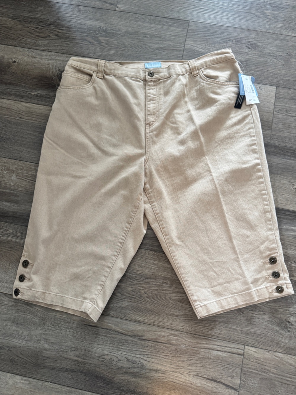 NWT Catherines Utility Capri Pants 20W Sensory Friendly Stretch Back